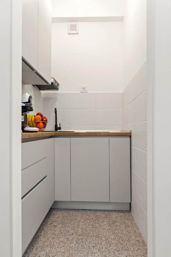 Brand New Studio - Old Town Бухарест Екстер'єр фото